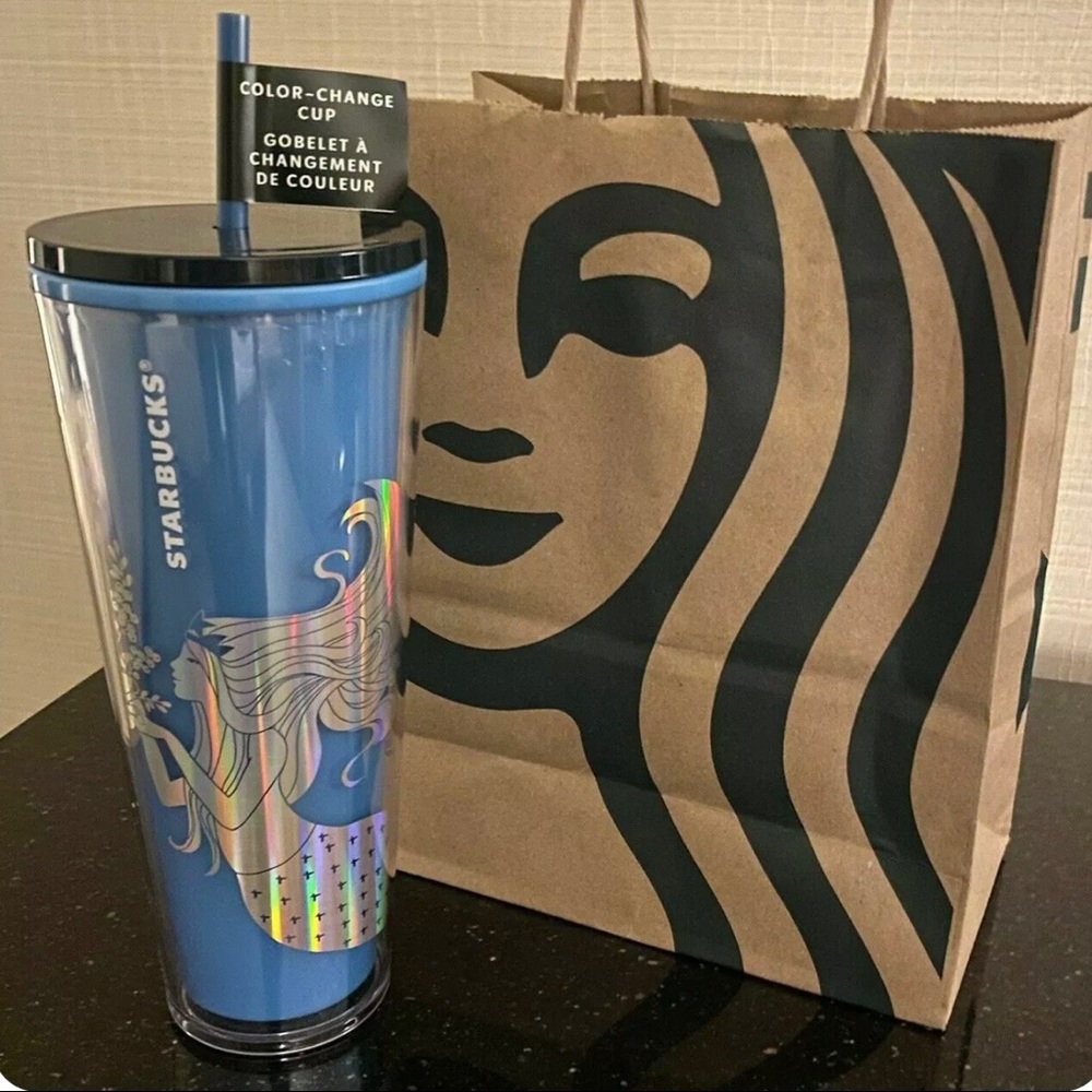 🛑 SOLD 🛑 🥂Starbucks Holiday Color Change Cold Cup Tumbler🥂